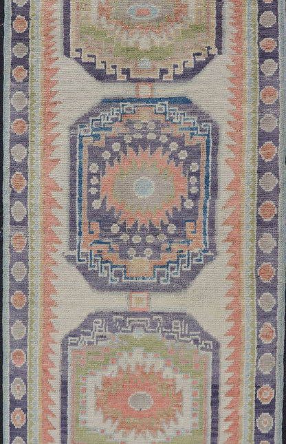 Turkish Hand Knotted Oushak Runner with Medallion Design with Multicolor Turkish Oushak Runner, Keivan Woven Arts / rug EN - P13642, country of origin / type: Turkey / Oushak. Measures: 2'11 x 9'8. - Keivan Woven ArtsEN - P13642 - 17892Rug
