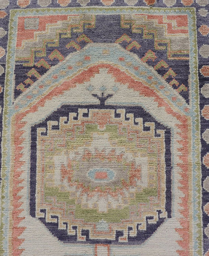 Turkish Hand Knotted Oushak Runner with Medallion Design with Multicolor Turkish Oushak Runner, Keivan Woven Arts / rug EN - P13642, country of origin / type: Turkey / Oushak. Measures: 2'11 x 9'8. - Keivan Woven ArtsEN - P13642 - 17892Rug