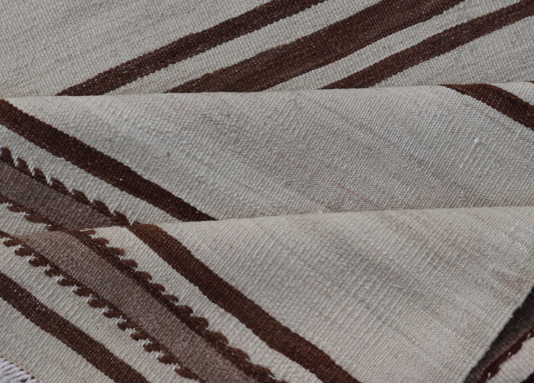 Long Vintage Turkish Natural Kilim with Stripes in Ivory, Taupe and Brown Long Vintage Turkish Natural Kilim with Stripes in Ivory, Taupe and Brown. Keivan Woven Arts / rug EN - P13731, country of origin / type: Turkey / Kilim, circa Mid - 20th Cent... - Keivan Woven ArtsEN - P13731 - 18132Rug