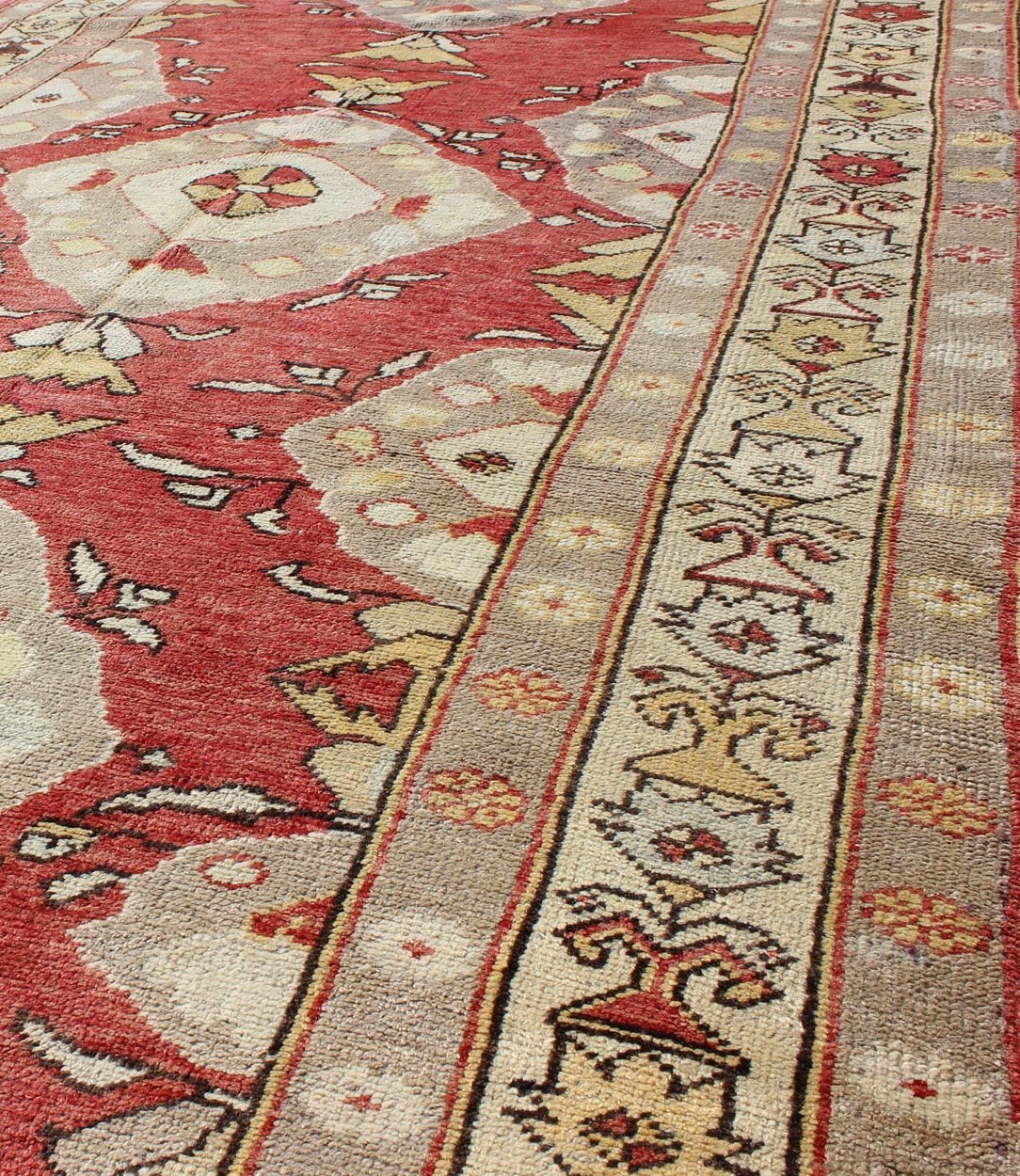 Red background vintage Turkish Oushak runner in grey, cream, yellow colors, rug enc - 92462, country of origin / type: Turkey / Oushak, circa 1930 This vintage Oushak runner features a unique blend of cheerful colors and an intricately beautiful d... - Keivan Woven ArtsENC - 92462 - 976Rug