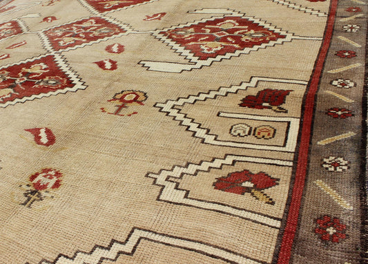 Diamond Medallion Vintage Turkish Oushak Rug in Red, Brown and Cream kwarugs Diamond Medallion vintage Turkish Oushak rug in red, brown and cream, rug enc - 92975, country of origin / type: Turkey / Oushak, circa 1940 This vintage Oushak ca... - Keivan Woven ArtsENC - 92975 - 1002Rug