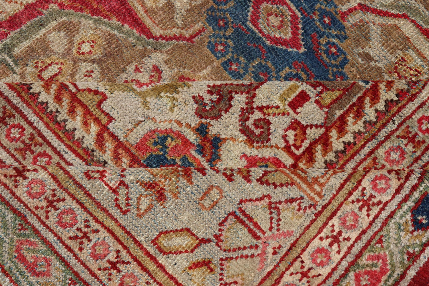 Antique Persian Sultanabad Mahal Carpet with Geometric Design In Green's and Red. Keivan Woven Arts / Rug / F - 0404 country of origin / type: Iran / Sultanabad, circa 1910 This antique Persian Sultanabad - Mahal rug features a unique coloration and a m... - Keivan Woven ArtsF - 0404 - 539Rug