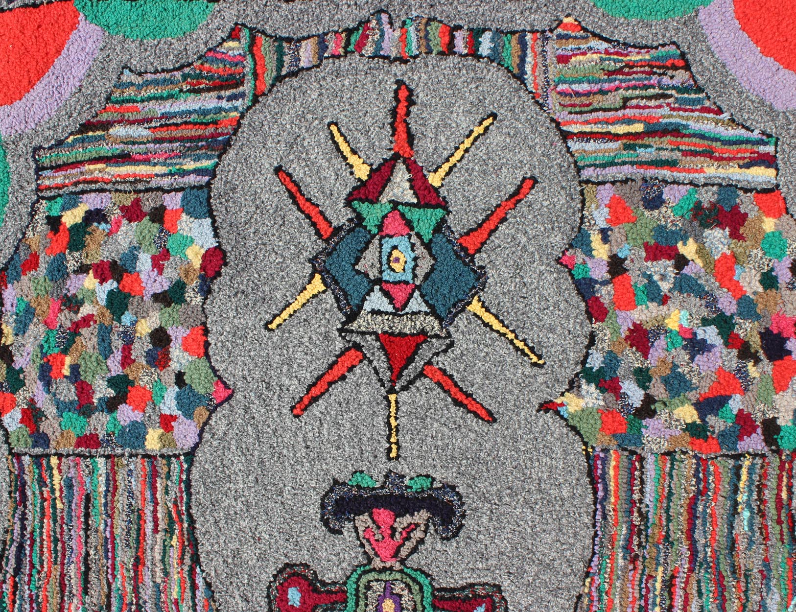 Vintage American Hooked runner with colorful vertical medallion design, rug f - 0706, country of origin / type: United States / hooked, circa 1960. This vintage American Hooked rug depicts a beautiful design of vertically - arranged medallion motifs... - Keivan Woven ArtsF - 0706 - 1458Rug