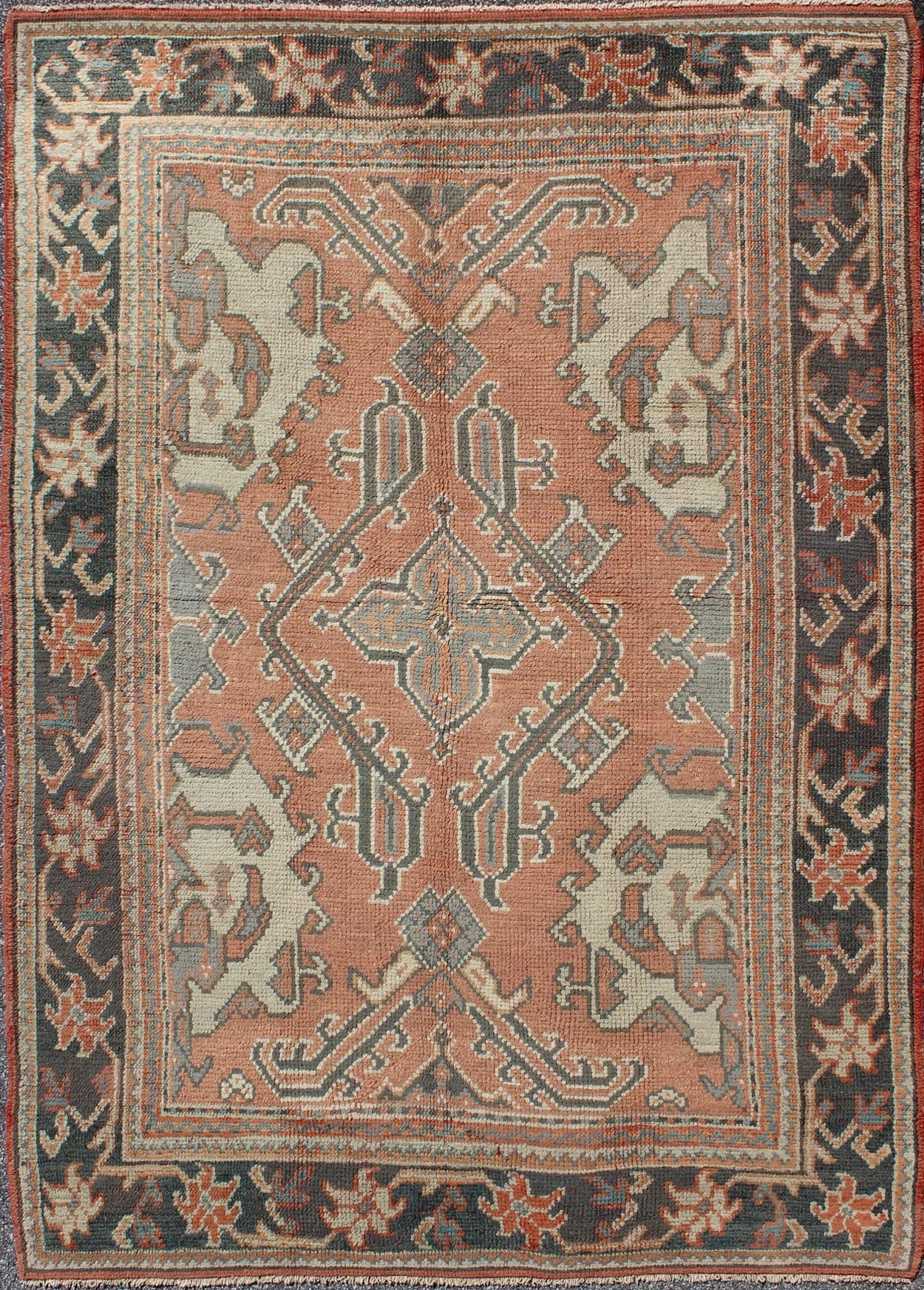 Keivan Woven Arts, F - 0912, Early 20th Century Antique Turkish Oushak Rug. Antique Oushak Rug from Turkey with Central Medallion and Sub - Geometric Elements This antique Turkish Oushak carpet features a central medallion design, as well as pattern... - Keivan Woven ArtsF - 0912 - 1018Rug