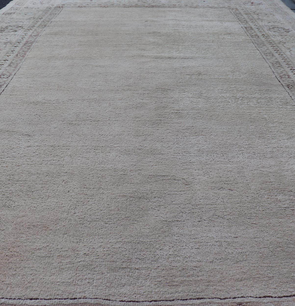Antique Indian Amritsar Rug with Cream Background, Red & Lavender Border Antique Indian Amritsar rug with solid field of creamy yellow and ornate lavender and red border, Keivan Woven Arts / rug G - 0206, country of origin / type: India / Amritsa... - Keivan Woven ArtsG - 0206 - 910Rug