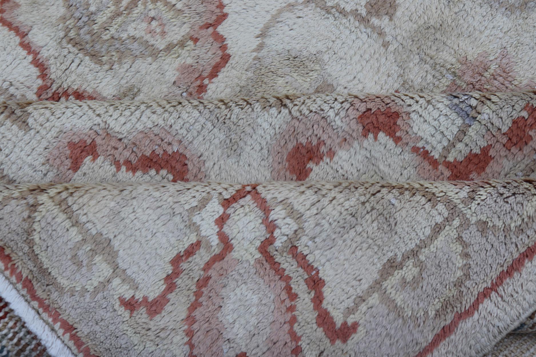 Measures: 7' x 8'7 Hand Knotted in Turkey, this square - shaped vintage Oushak is characterized by a comely and highly representative Oushak composition. Building on traditional designs, this marvelous Turkish rug features an all - over floral desig... - Keivan Woven ArtsG - 0309 - 808Rug