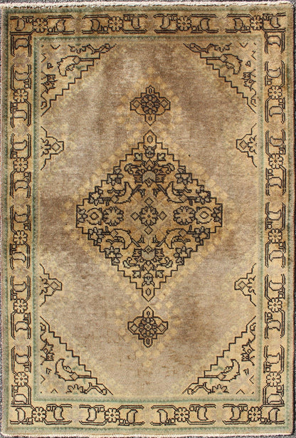 Medallion Style Tabriz Persian Vintage Rug With Medallion and Geometric Pattern. Keivan Woven Arts / rug H - 102 - 39, country of origin / type: Iran / Tabriz, circa 1950 Measures: 3'3 x 5'0. This spectacular Persian Tabriz bears a magnificent splend... - Keivan Woven ArtsH - 102 - 39 - 1784Rug