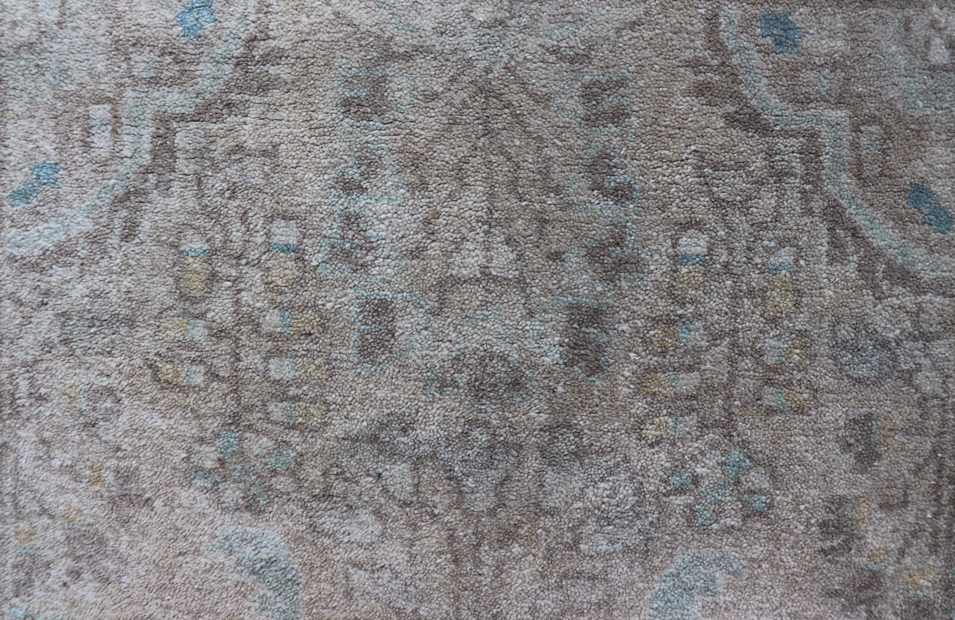 Neutral and Earth Tone Vintage Persian Lilihan Rug With Medallion in Taupe Keivan Woven Arts - Vintage Persian Lilihan rug with center medallion in neutral tones, rug H - 102 - 47, country of origin / type: Iran / Lilihan, circa 1950 This spectacu... - Keivan Woven ArtsH - 102 - 47 - 1793Rug