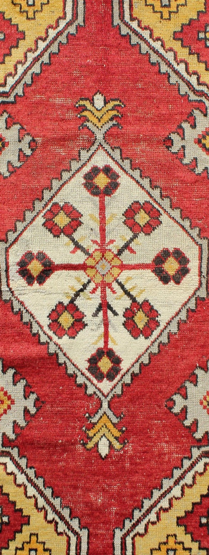1930s Tribal Medallion Vintage Turkish Oushak Rug in Red, Brown, Gray, Yellow 1930s Tribal Medallion Vintage Turkish Oushak Rug in Red, Brown, Gray, Yellow, rug h - 602 - 21, country of origin / type: Turkey / Oushak, circa 1930 This vintage ... - Keivan Woven ArtsH - 602 - 21 - 2303Rug