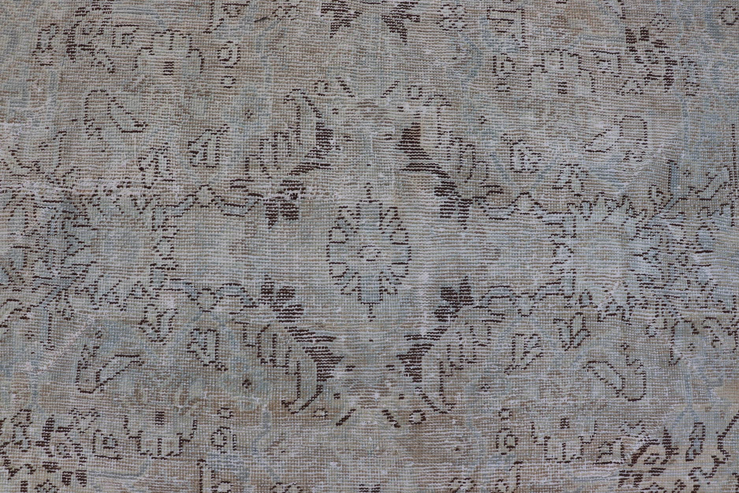 Vintage Persian Mahal Rug with Sub - Geometric Design With Small Medallion Keivan Woven Arts / Country of origin: Iran; Type: Mahal; Design: Diamond Medallion, Floral Medallion; Keivan Woven Arts: Rug H - 701 - 03. Measures: 7'0 x 9'11 This vintag... - Keivan Woven ArtsH - 701 - 03 - 1269Rug