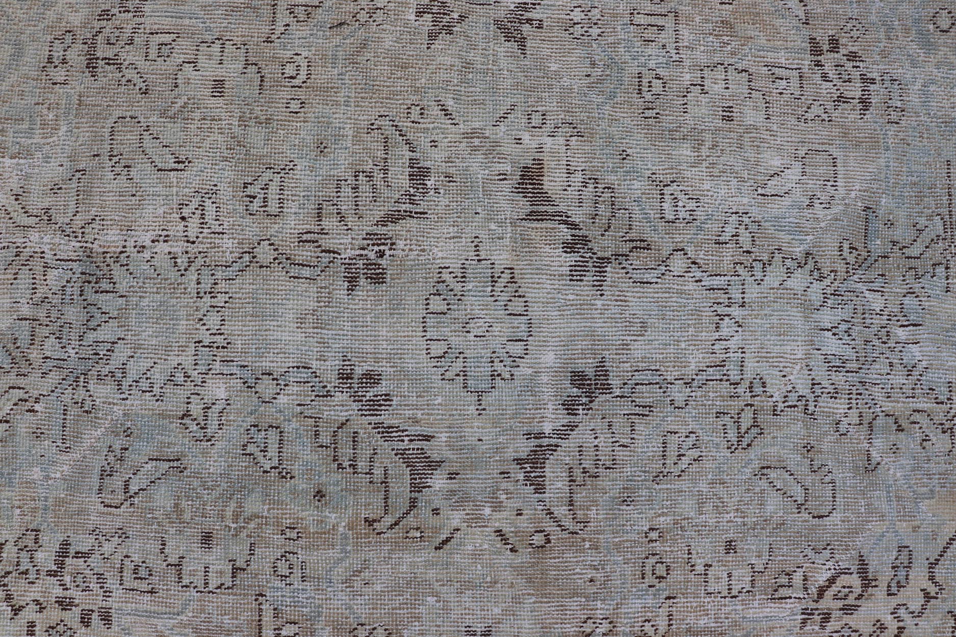 Vintage Persian Mahal Rug with Sub - Geometric Design With Small Medallion Keivan Woven Arts / Country of origin: Iran; Type: Mahal; Design: Diamond Medallion, Floral Medallion; Keivan Woven Arts: Rug H - 701 - 03. Measures: 7'0 x 9'11 This vintag... - Keivan Woven ArtsH - 701 - 03 - 1269Rug