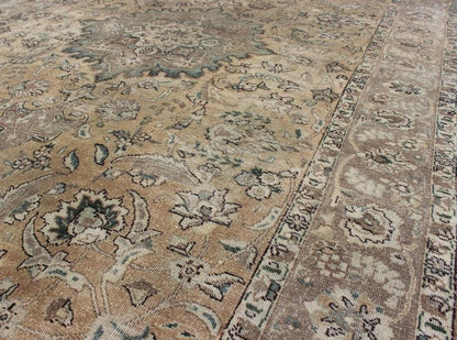 Persian rug Tabriz style with floral design tan medallion, rug H - 703 - 02, country of origin / type: Iran / Tabriz, circa 1950. This Persian Tabriz carpet (circa 1950) features a refined palate of various shades of tans, taupe, and touches of gree... - Keivan Woven ArtsH - 703 - 02 - 1275Rug