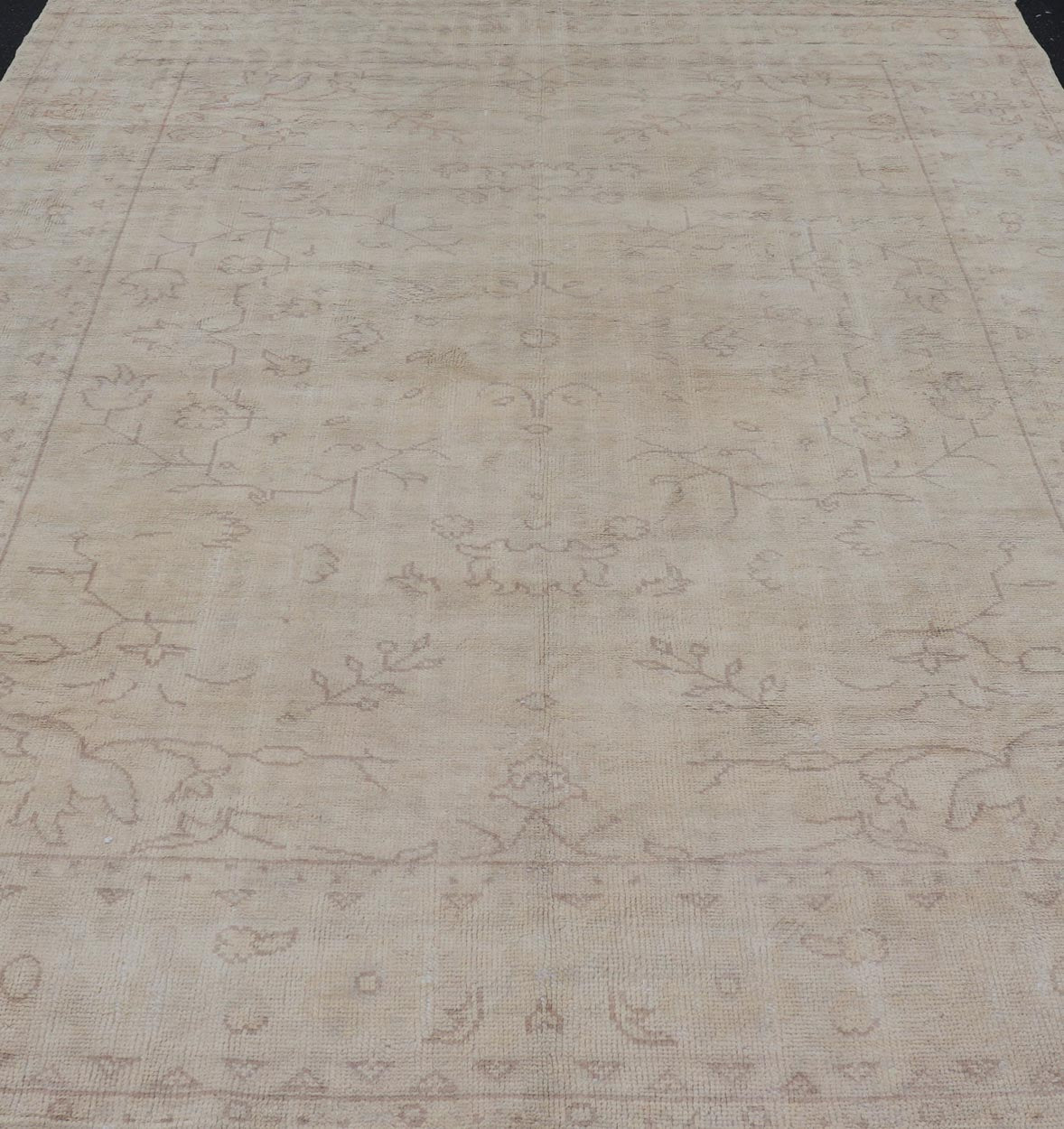 Antique Turkish Oushak Rug with all Over Design in White and Muted Design. Keivan Woven Arts / rug/ H8 - 0603, Country of origin/ Turkey antique. Measures: 9'5 x 12'10 This antique Oushak was beautifully crafted in Turkey during the early part of... - Keivan Woven ArtsH8 - 0603 - 569Rug