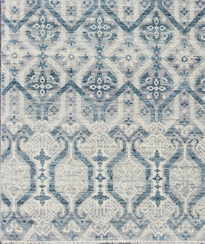 Keivan Woven Arts, In - Bam - 55972, Geometric Indian Modern Design Rug - hand - woven Indian Transitional rug features a beautiful geometric design in blue, gray and ivory colors. Measures: 8'11 x 12'1 - Keivan Woven ArtsIN - BAM - 55972 - GC - 007 - 7503Rug