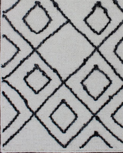 WHITE/BLACK - Keivan Woven ArtsIN - IAG - 107 - 1574 - White - Black - 7665Rug