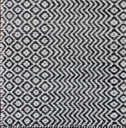 WHITE/BLACK - Keivan Woven ArtsIN - IAG - 110 - 2488 - White - Black - 7671Rug