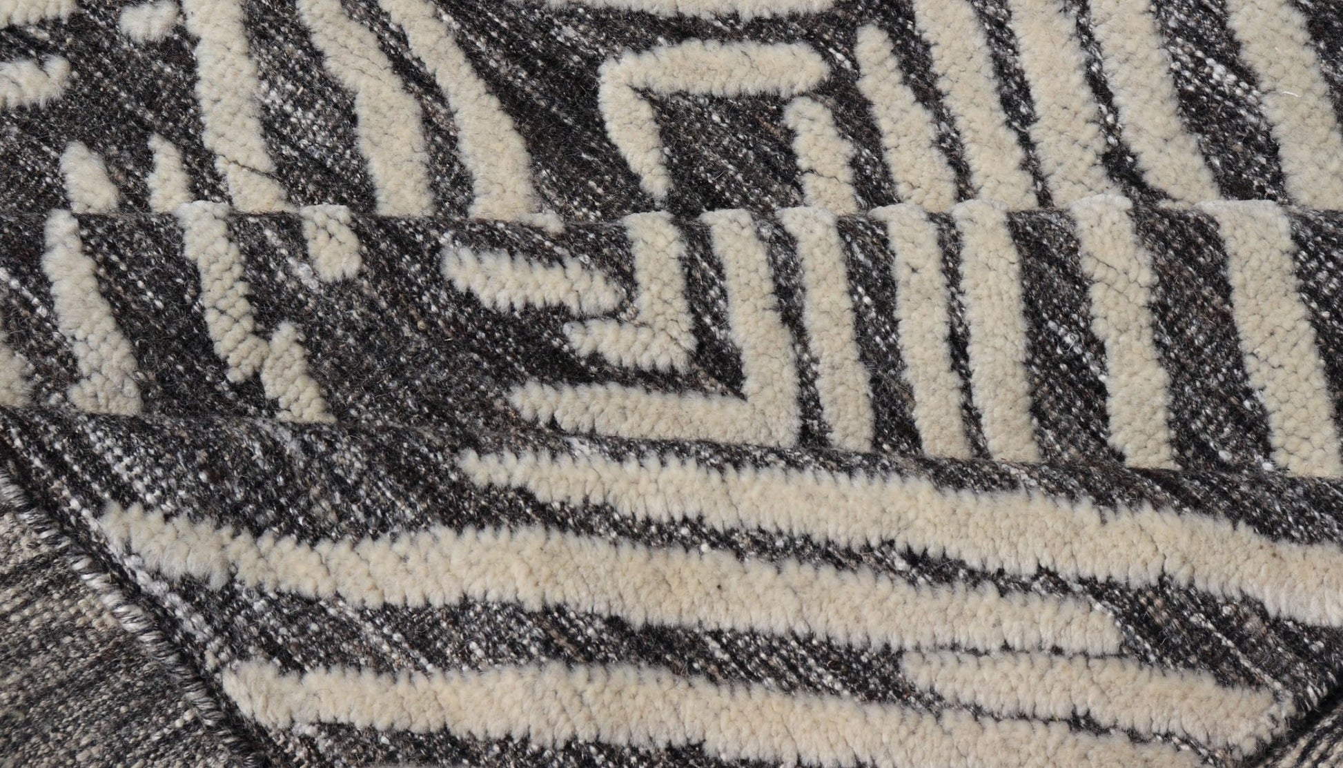 Small Area Rug With Contemporary Stripes Pattern on Dark Gray Background Measures 3'11 x 4'11 This exotic and contemporary piece is small but is very stylish. The abstract pattern loosely resembles stripes in a fashionable way. The backgr... - Keivan Woven ArtsIN - ILM - 164 - CB - 3770 - 20842