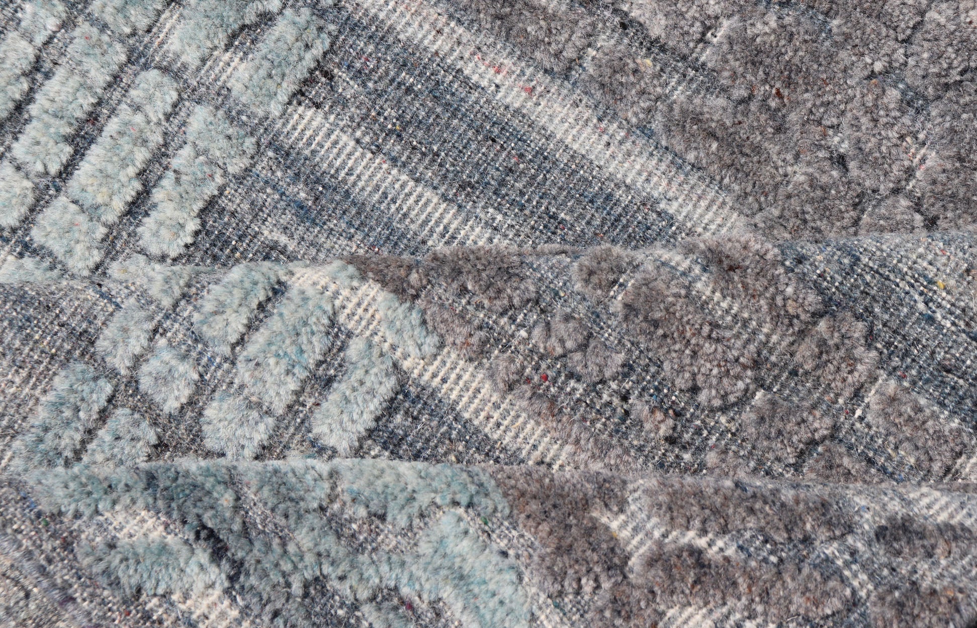 Modern Abstract Rug With Contemporary Design in Blue and Grey's Measures 4 x 5'1 The field's background is a blend light grey's, striping down the face horizontally. The design sets about the field, with a higher pile, making an textured... - Keivan Woven ArtsIN - ILM - 166 - JMS - 26A - 20928Rug