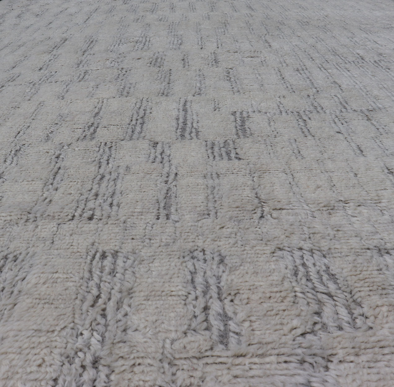 Modern Hand Knotted Large Rug Featuring Light Gray and Cream Panel Design in Soft Wool Measures 10' x 13'10 This large area Indian modern casual rug features a minimalistic panel design, with brick shaped pieces of high piled soft wool i... - Keivan Woven ArtsIN - ILM - 170 - CS - 6116 - 20994