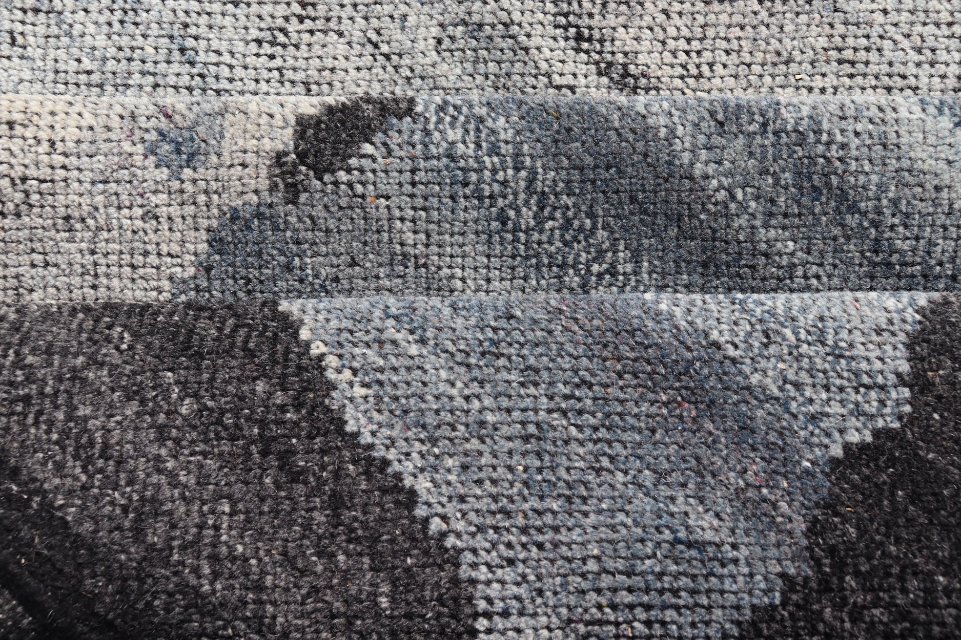 Oversized Contemporary Abstract Rug In Gray, Charcoal and Steel Blue Measures 11'6 x 14'10 Country of Origin: India; Type: Modern, Abstract; Design: All - Over, Abstract, Modern; Keivan Woven Arts: rug IN - ILM - 3388 - MK - 5039; Large Area M... - Keivan Woven ArtsIN - ILM - 3388 - MK - 5039 - 18144Rug