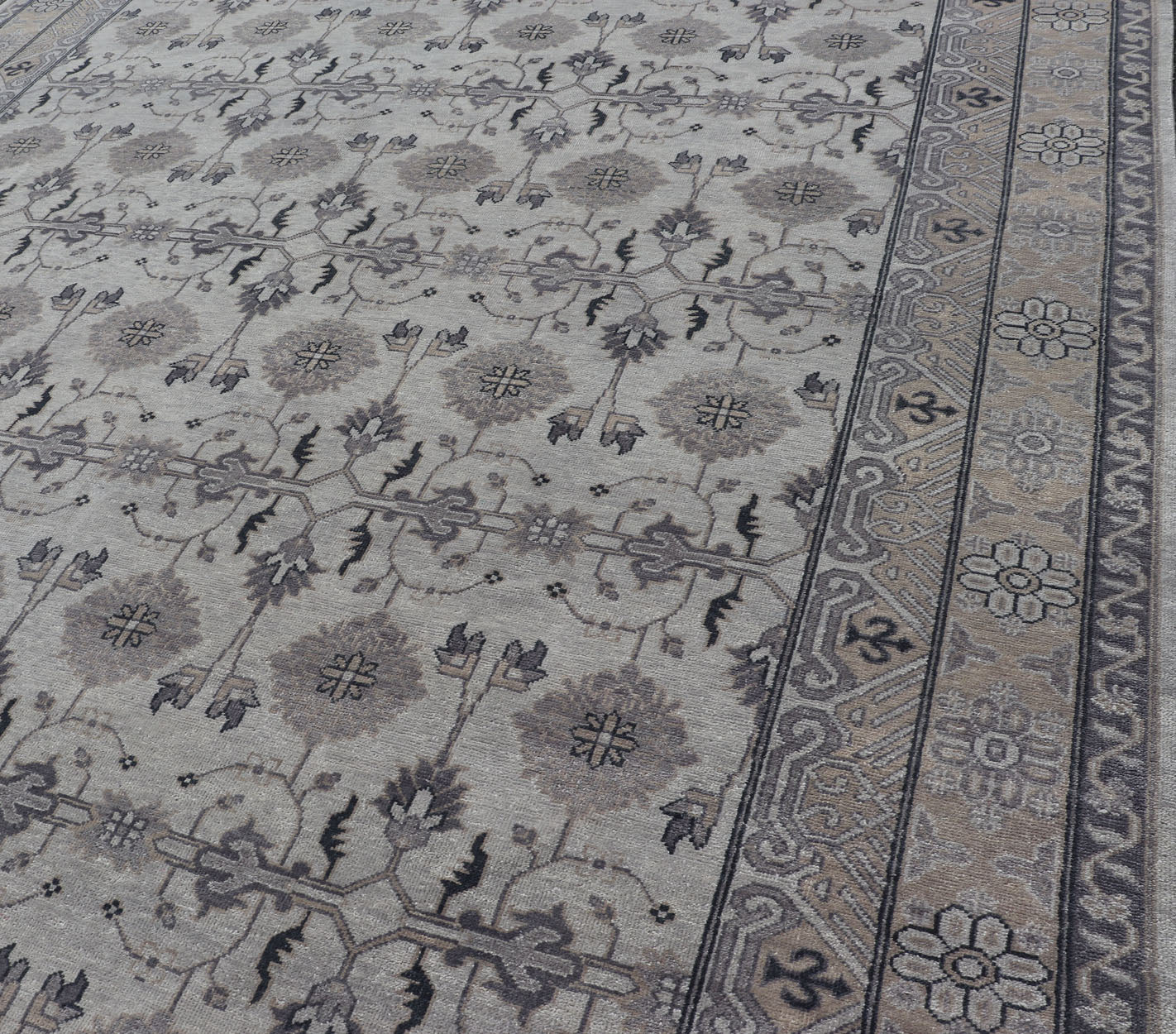 Hand - Knotted Wool Oushak Area Rug in Gray and Muted Tones Measures 8'8 x 12'0 Country of Origin: India; Type: Oushak; Design: All - Over, Floral; Keivan Woven Arts; IN - TVN - 6023; Hand - Knotted Wool Oushak Area Rug in Gray and Muted Tones... - Keivan Woven ArtsIN - TVN - 0450 - 15458