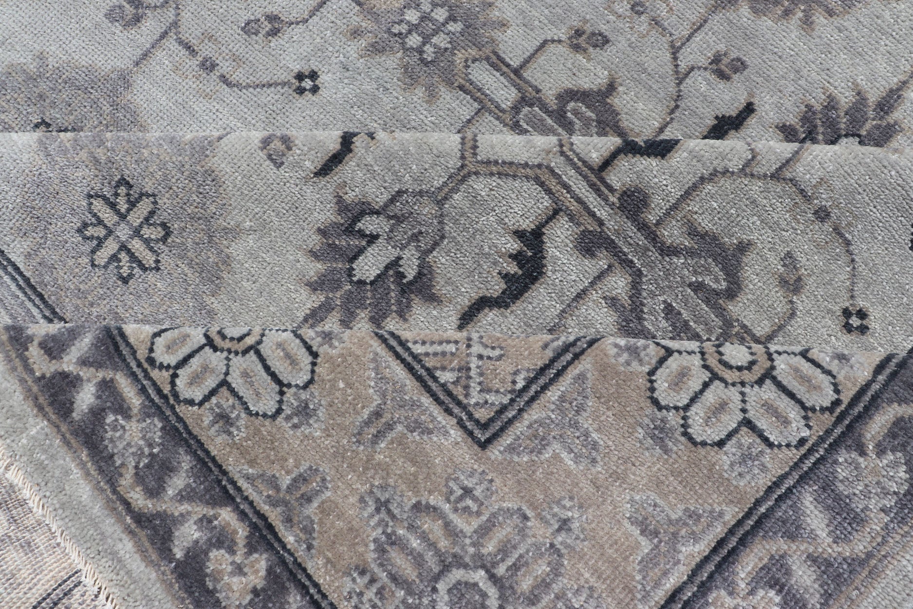 Hand - Knotted Wool Oushak Area Rug in Gray and Muted Tones Measures 8'8 x 12'0 Country of Origin: India; Type: Oushak; Design: All - Over, Floral; Keivan Woven Arts; IN - TVN - 6023; Hand - Knotted Wool Oushak Area Rug in Gray and Muted Tones... - Keivan Woven ArtsIN - TVN - 0450 - 15458