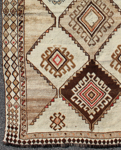 Vintage Persian Gabbeh with Diamond and Geometric design in Earth tones. rug J10 - 1021, country of origin / type: Iran / Gabbeh, circa 1940 This high - pile excellent condition Persian Gabbeh from Southern Iran consists of large scale repeating, di... - Keivan Woven ArtsJ10 - 1021 - 2233Rug