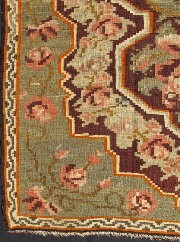Keivan Woven Arts, Kb - H - 401 - 14, Vintage Turkish Kilim Rug - Hand - made vintage Kilim rug with a beautiful central medallion and vining floral design in green, brown and multi - colors. Measures: 5'7 X 8'6 - Keivan Woven ArtsKB - H - 401 - 14 - 1550Rug