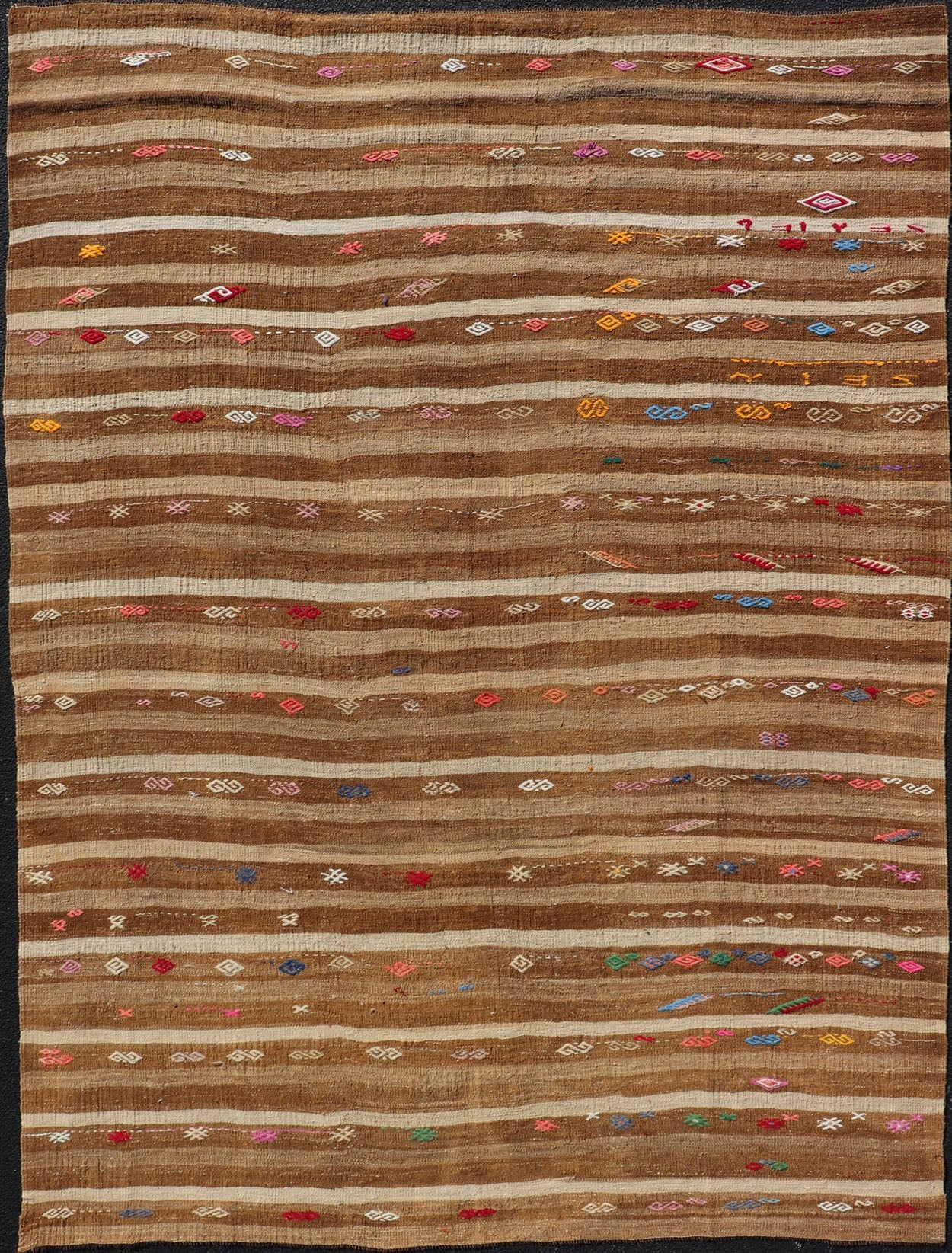 Measures: 7'0 x 9'7 Turkish Vintage Kilim with Embroidered Rug with Tan, Taupe, And Cream. Keivan Woven Arts / rug KBE - 14346, country of origin / type: Turkey / Kilim, circa 1950 This vintage Turkish Kilim rug features a contemporary geometri... - Keivan Woven ArtsKBE - 14346 - 22992Rug