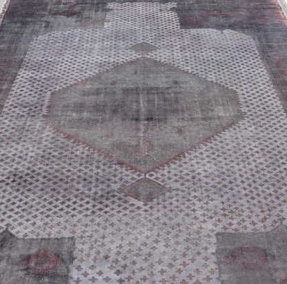 Antique Turkish Oushak Rug with Geometric Medallion Design in Light Blue & Red. Keivan Woven Arts rug / KBE - 230401, origin / Turkey. Earlier 20th century. Measures: 12'10 x 22'10 This beautiful rug from early 20th century Turkey features a C... - Keivan Woven ArtsKBE - 230401 - 3047Rug