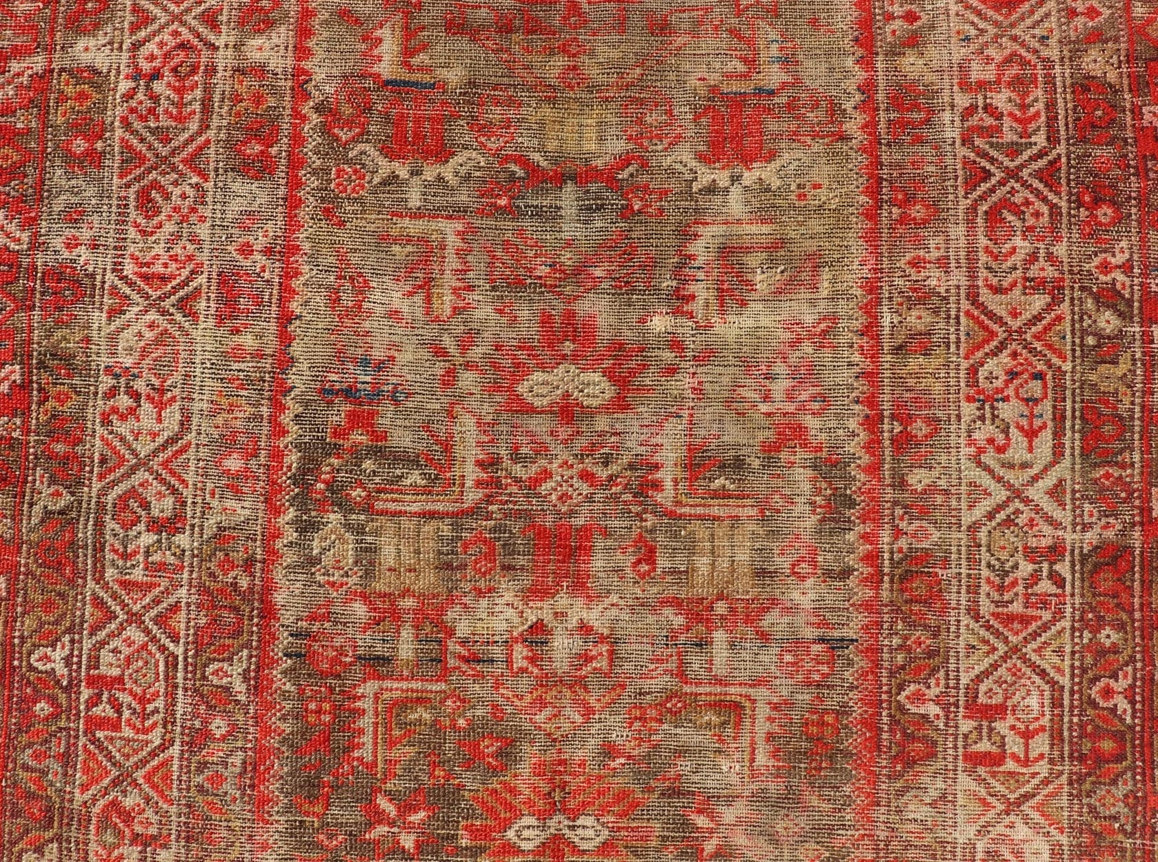 Measures: 3'11 x 6'4 Antique Distressed Persian Malayer Rug by Keivan Woven Arts With Medallion . rug KBE - 230903, Keivan Woven Arts / country of origin / type: Iran / Malayer, circa 1920. This amazing antique Malayer rug from early 20th cen... - Keivan Woven ArtsKBE - 230903 - 25302