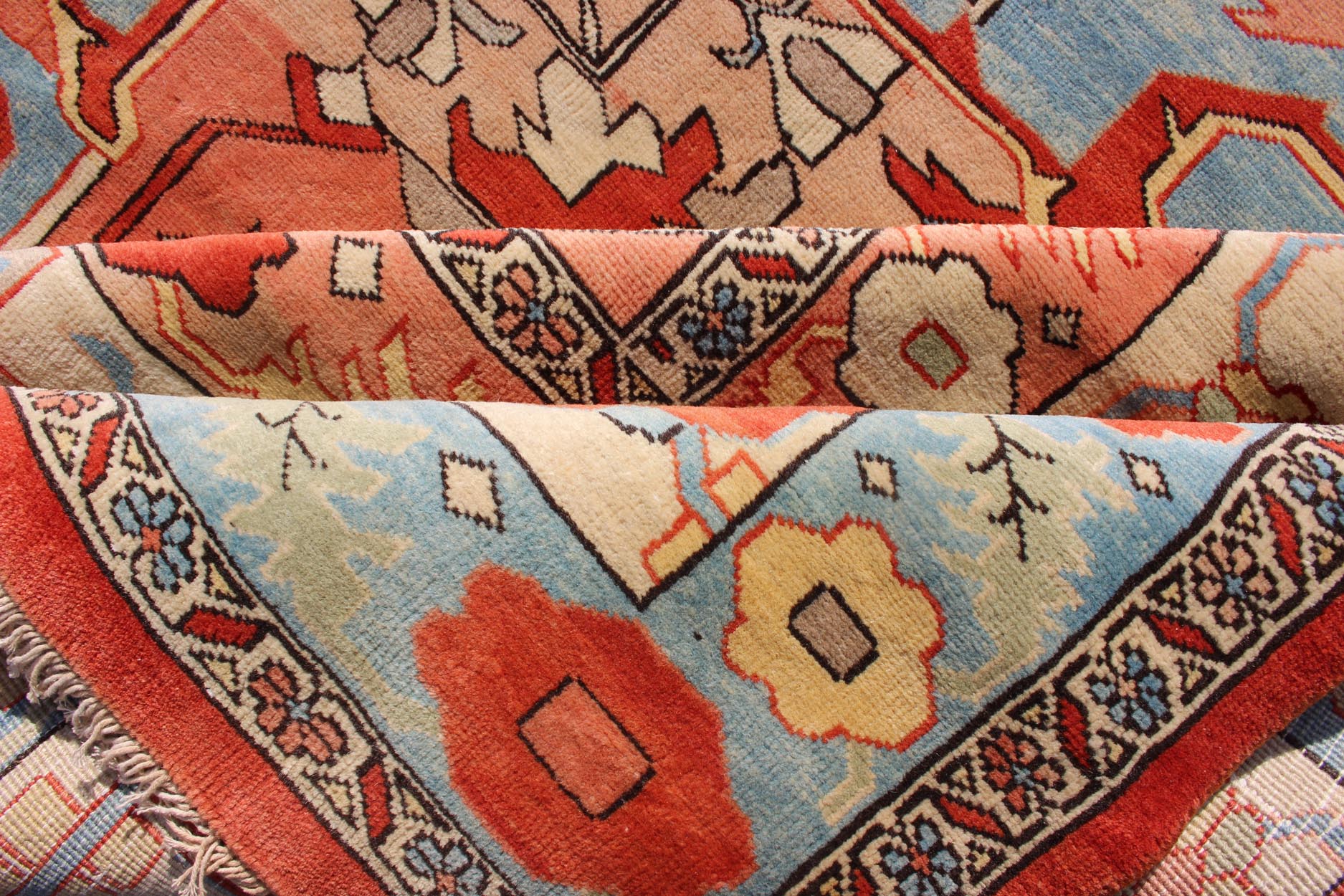 Large Serapi Rug with Medallion on a Cream Background kwarugs Medallion on a Cream Background Serapi Rug Rug / EB600240 Country / Iran Serapi rugs are known as the finest rugs produced in the Heriz region and its surrounding area. The centra... - Keivan Woven ArtsKBE - EB - 600240 - 750Rug