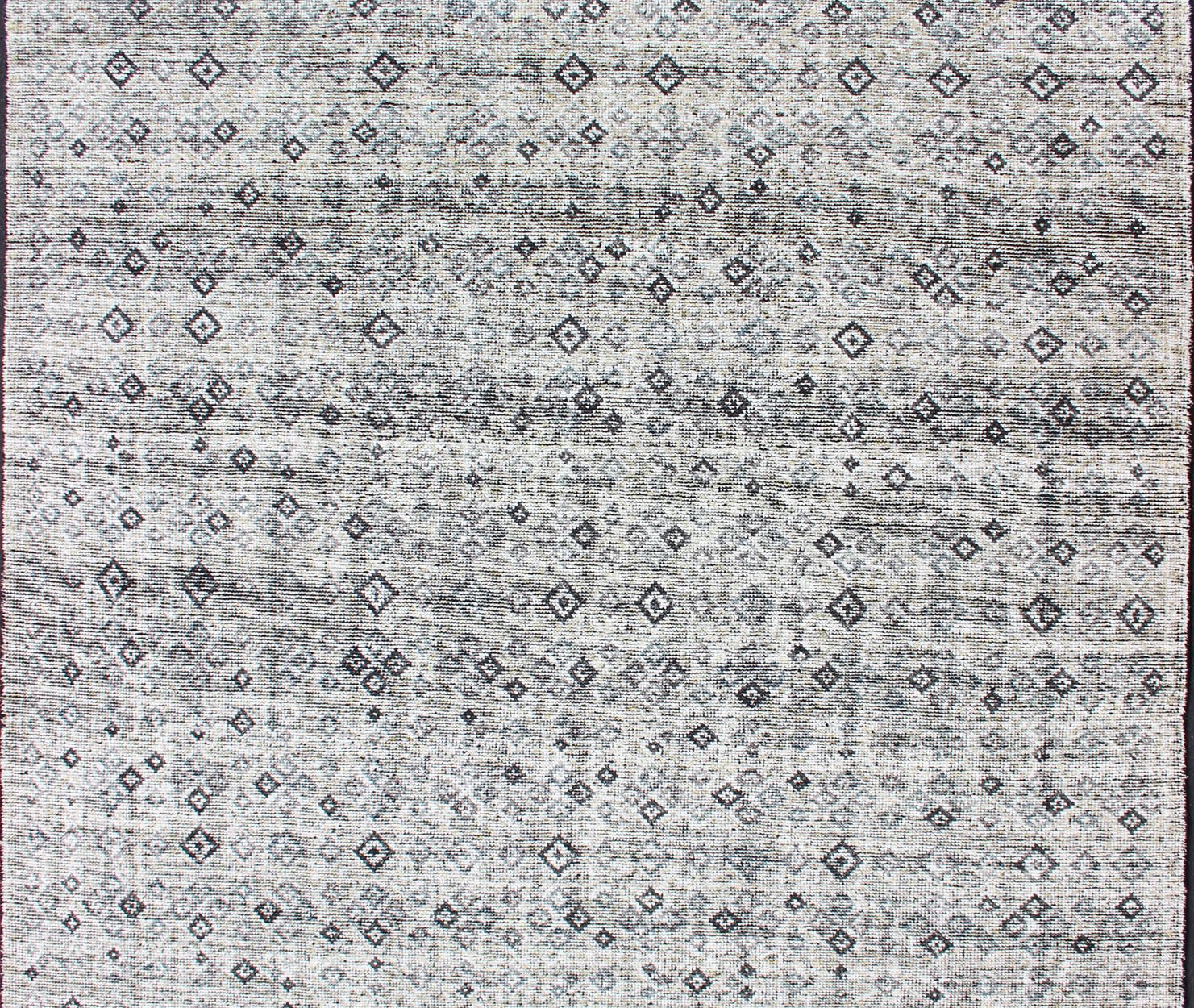 Modern Distress Area Rug With. Asymmetrical Diamonds on A White Background - Keivan Woven ArtsKHN - 1020 - TR - 816 - 13510