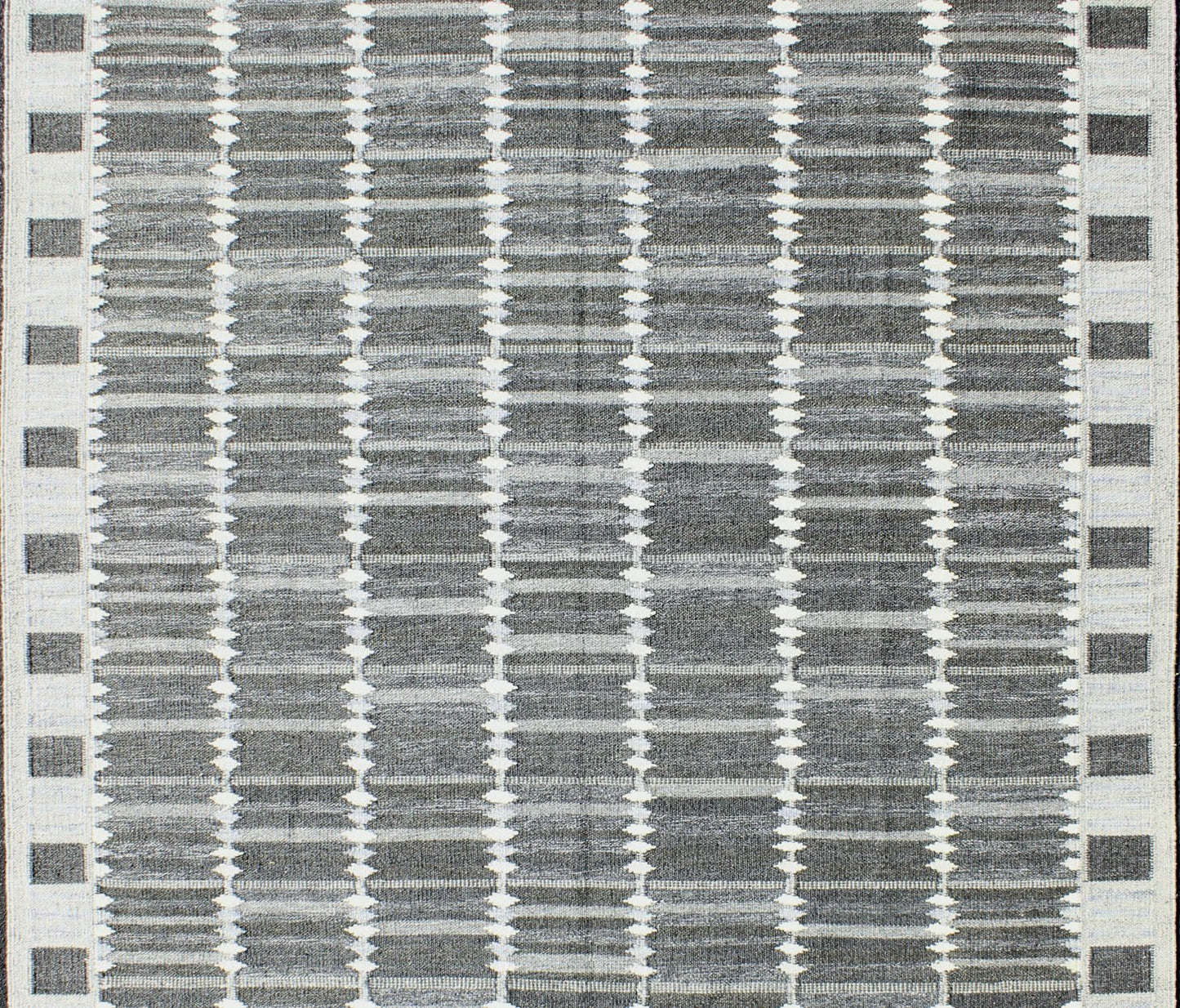 Modern Scandinavian Flat - Weave Rug With Geometric Design in Gray Tones. Keivan Woven Arts - Modern Scandinavian flat - weave rug with geometric design in gray and creams, rug KHN - 1034 - SW - 10, country of origin / type: India / Scandinavian flat - weave ... - Keivan Woven ArtsKHN - 1034 - SW - 10 - 13556