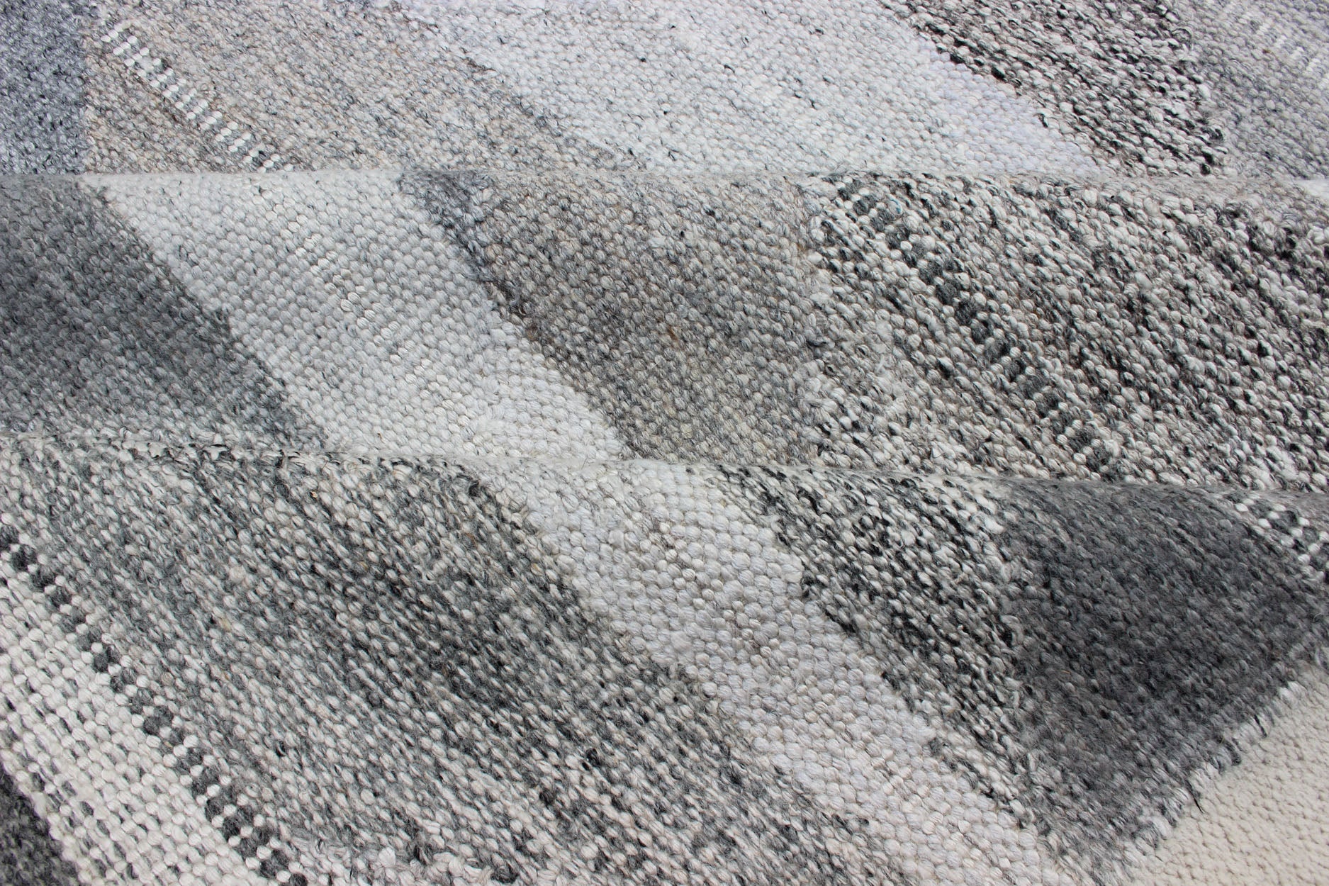 Large Modern Scandinavian/Swedish Flat - Weave Geometric Design Rug Large Modern Scandinavian Design Flat Weave Rug /Swedish Design Flat - Weave Rug. Rug/KHN - 1039 - SW - 105 This Scandinavian flat - weave patterned rug is inspired by the work of Swedi... - Keivan Woven ArtsKHN - 1039 - SW - 105 - 13574