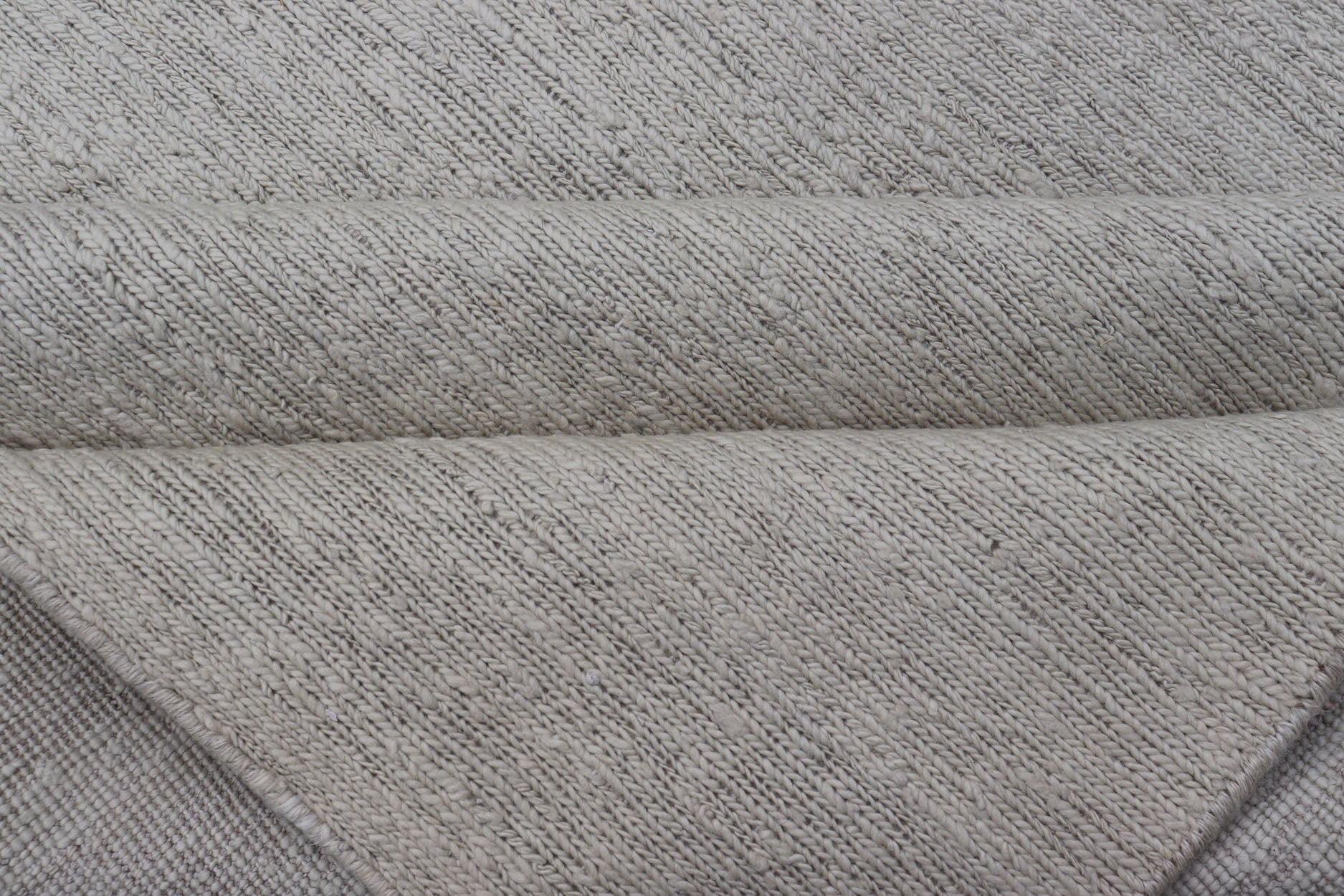 Reversible Large Modern Thick Flat Weave Rug in Minimalist Design with Khaki & Neutrals Measures 10'0 x 13'8 This large area rug with its minimalist design creates a serene and elegant atmosphere. With no featured design nor a border, th... - Keivan Woven ArtsKHN - 34903 - 21042Rug