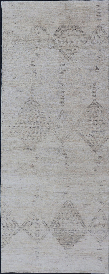 Hand Knotted Neutral Modern Gallery Runner with Tribal Diamond Design in Light Gray Measures 5'3 x 15'0 This modern Indian gallery runner features a faded creamy beige field homing light gray diamonds, loosely resembling Moroccan triba... - Keivan Woven ArtsKHN - 34909 - TR - 1057 - 21066