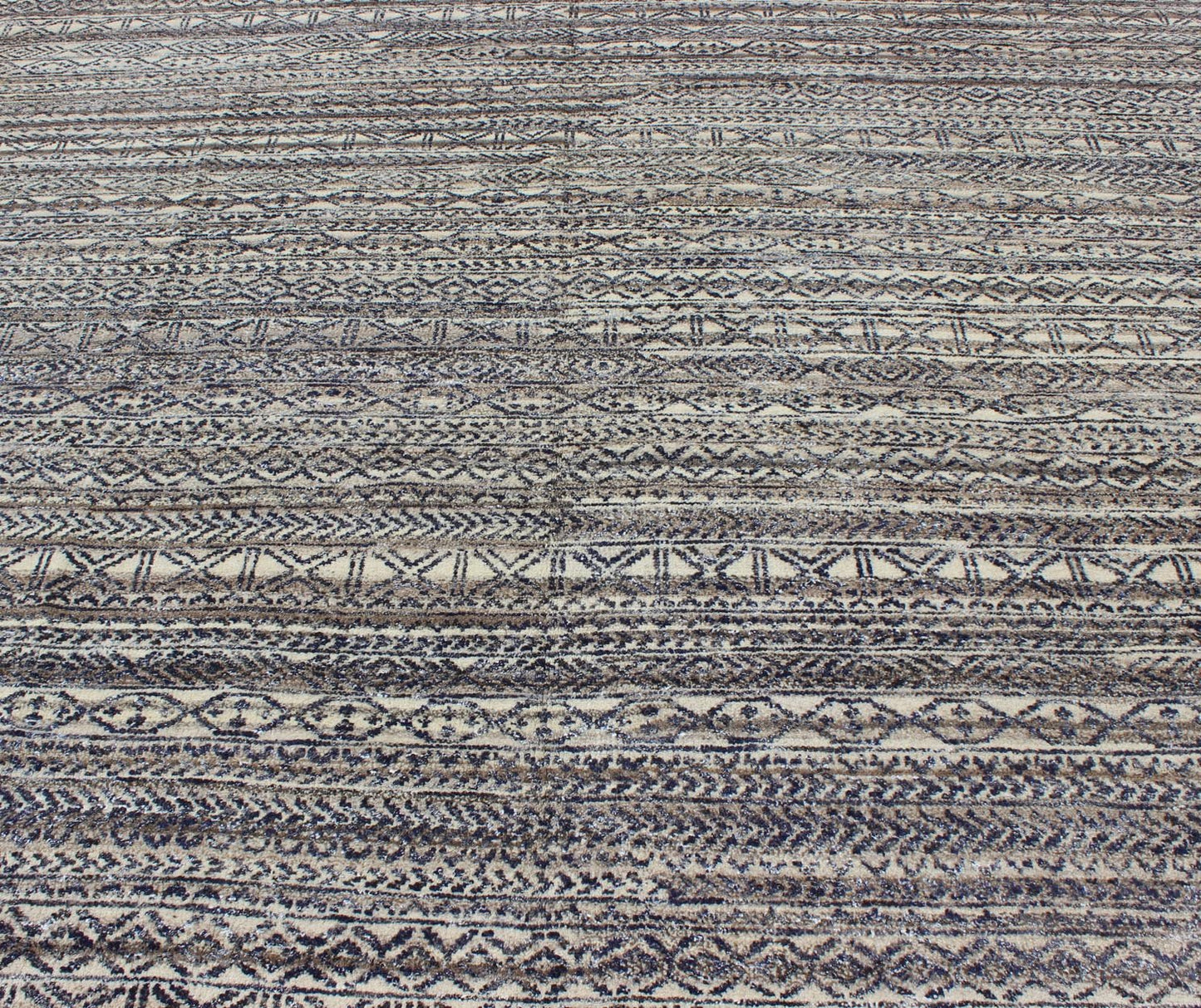 Shades of Midnight Blue, Royal Blue and Charcoal Modern Design Piled Rug Shades of Midnight Blue, Royal Blue and Charcoal Modern Design Piled Rug in striped design. Keivan Woven Arts / rug KHN - 416 , country of origin / type: India / Scandinavia... - Keivan Woven ArtsKHN - 416 - TR - D2 - 60 - 6454Rug