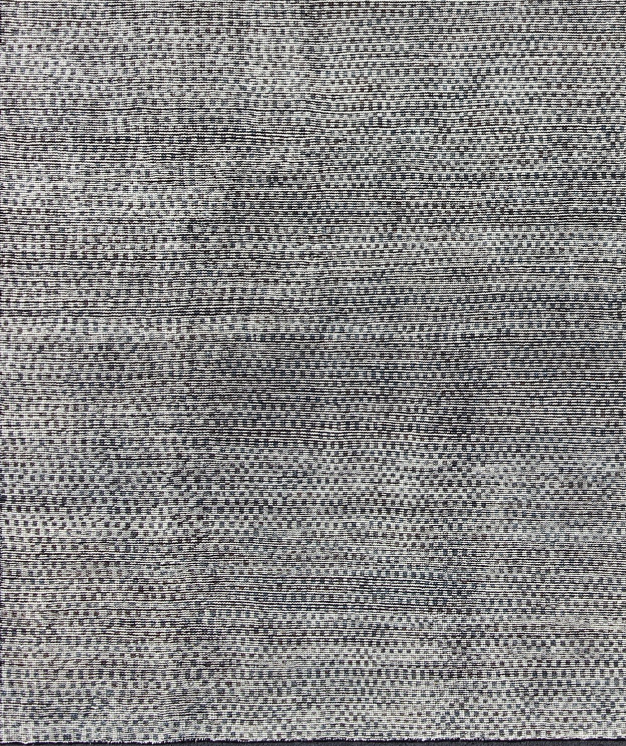 Modern Design Distressed Rug in Shades of Gray, Charcoal & White With Checkered. Keivan Woven Arts - Shades of gray and charcoal modern Indian flat - weave rug, rug khn - 506 - tr - 577, country of origin / type: India / Scandinavian flat - weave. This... - Keivan Woven ArtsKHN - 506 - TR - 577 - 10203Rug