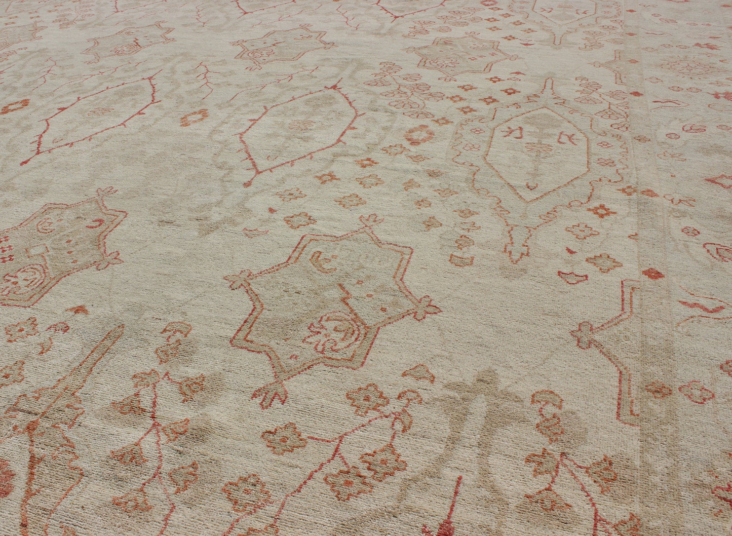 Large All - Over Modern Khotan in Taupe, Cream, Gray, and Soft Red. Large Khotan Design Rug with all over Large scale design. rug KOL - 70556, country of origin / type: Afghanistan / Khotan This Khotan features an all over tribal Design flank... - Keivan Woven ArtsKOL - 70556 - 8984Rug