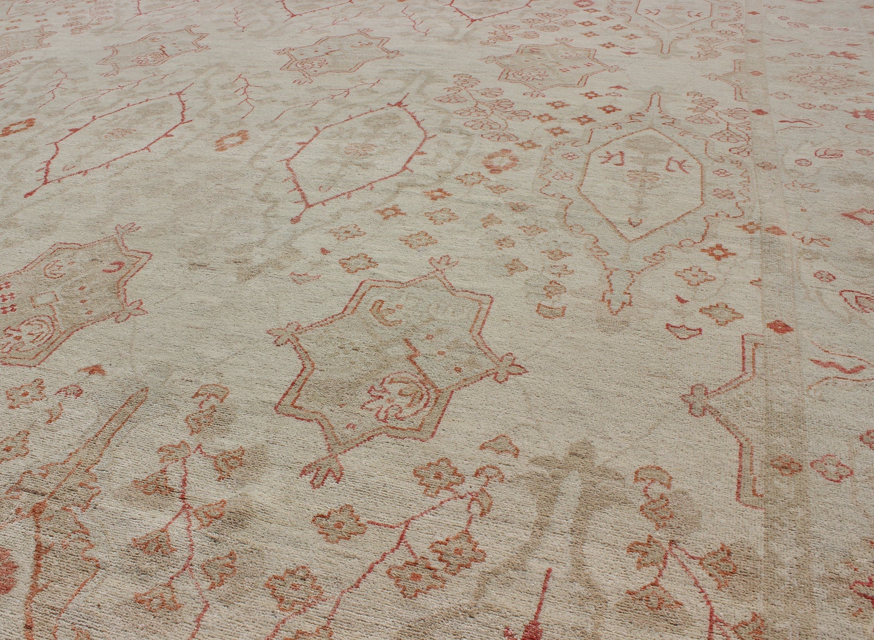 Large All - Over Modern Khotan in Taupe, Cream, Gray, and Soft Red. Large Khotan Design Rug with all over Large scale design. rug KOL - 70556, country of origin / type: Afghanistan / Khotan This Khotan features an all over tribal Design flank... - Keivan Woven ArtsKOL - 70556 - 8984Rug