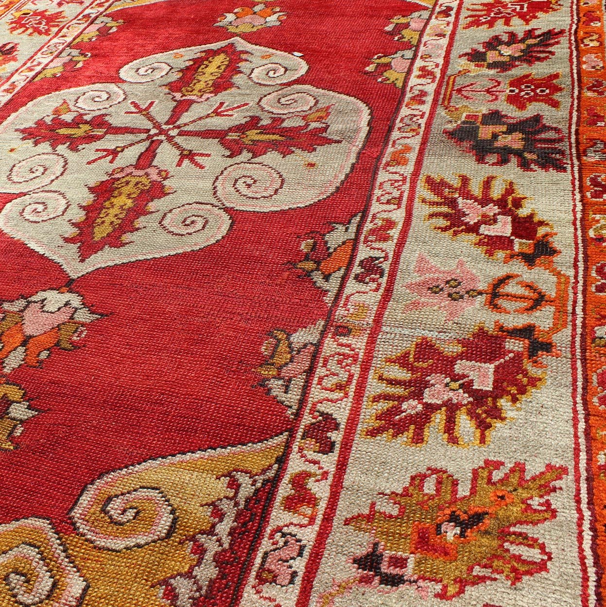Antique Turkish Oushak Rug with Bright Red Ground and Center Medallion Turkish Oushak Rug with Bright Red Ground with medallion Design Keivan Woven Arts/ rug/l11 - 0601, origin/turkey Early 20th Century. This beautiful antique rug from Turkey ... - Keivan Woven ArtsL11 - 0601 - 2589Rug