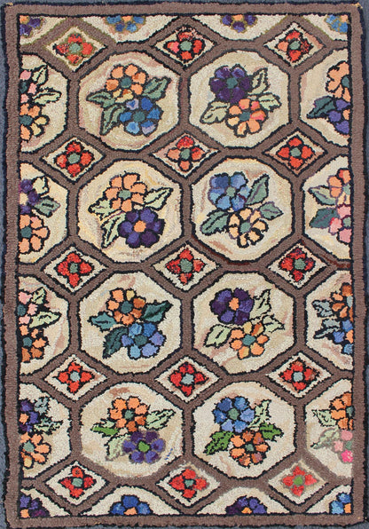 Outstanding Antique American Hooked Rug with All - Over Floral Design Antique American Hooked rug with floral design, Keivan Woven Arts / rug L11 - 0607, country of origin / type: United States / Hooked, circa 1930 Ingenious in style, color a... - Keivan Woven ArtsL11 - 0607 - 2611Rug