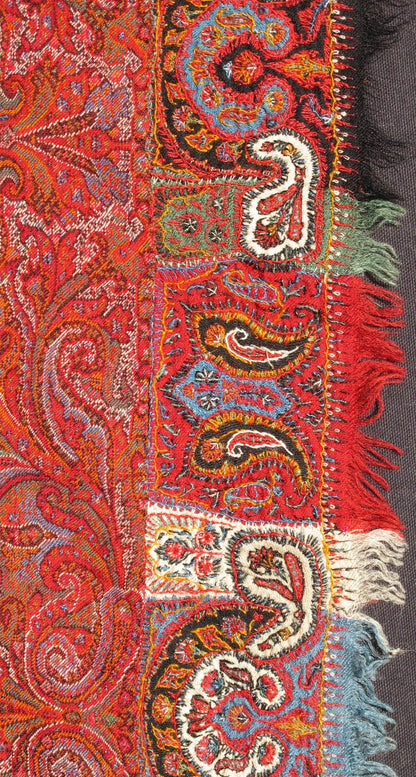 Keivan Woven Arts - Antique Handmade Paisley Textile Shawl in Red and Brilliant Border. 19th Century Antique Indian Hand made Paisley Textile Shawl with Brilliant Colors , rug/ L11 - 0907, Country of Origin Indian Hand made Paisley. Measure: 5... - Keivan Woven ArtsL11 - 0907 - 2685Rug