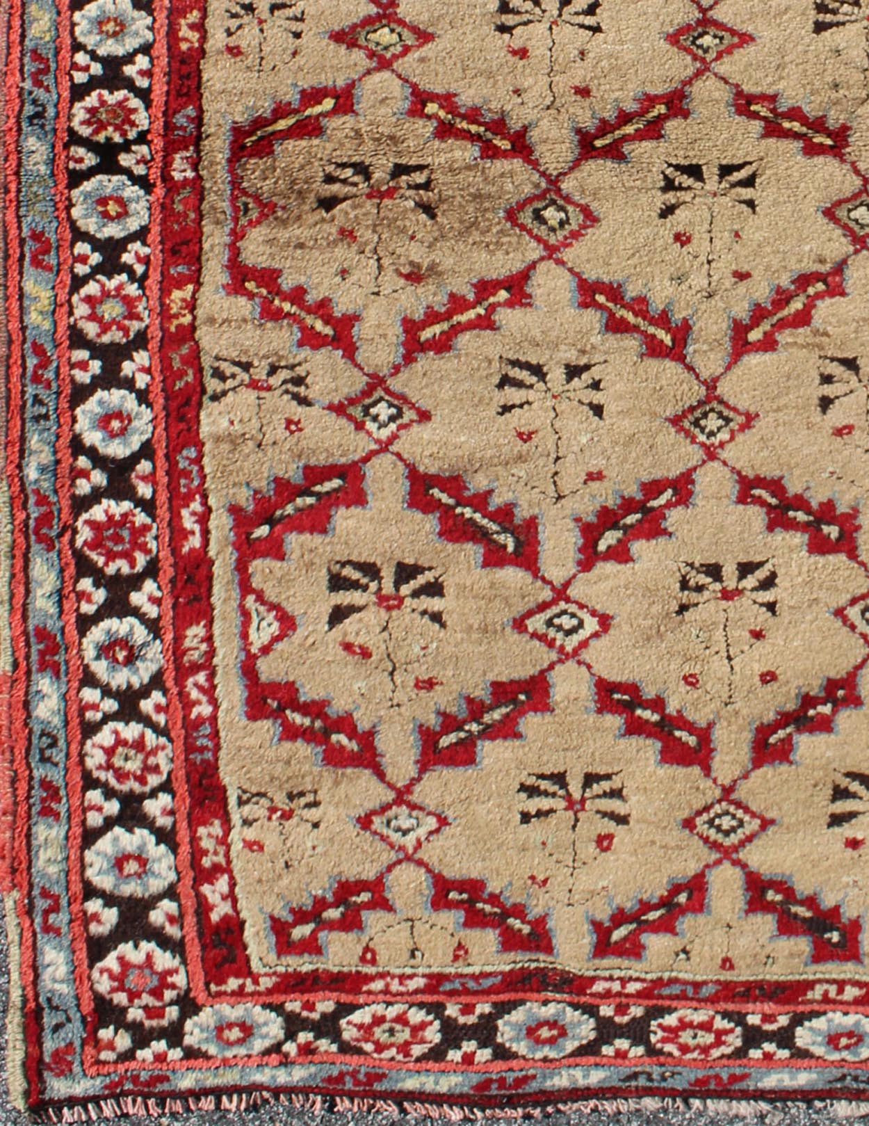 Antique 1930's Turkish Oushak Rug with All - Over Lattice & Geometric Design. 1930's antique Turkish Oushak rug with all - over lattice design and Geometric border. Antique 1930's Turkish Oushak Rug with All - Over design. Lattice & Geome... - Keivan Woven ArtsL11 - 0912 - 3202Rug