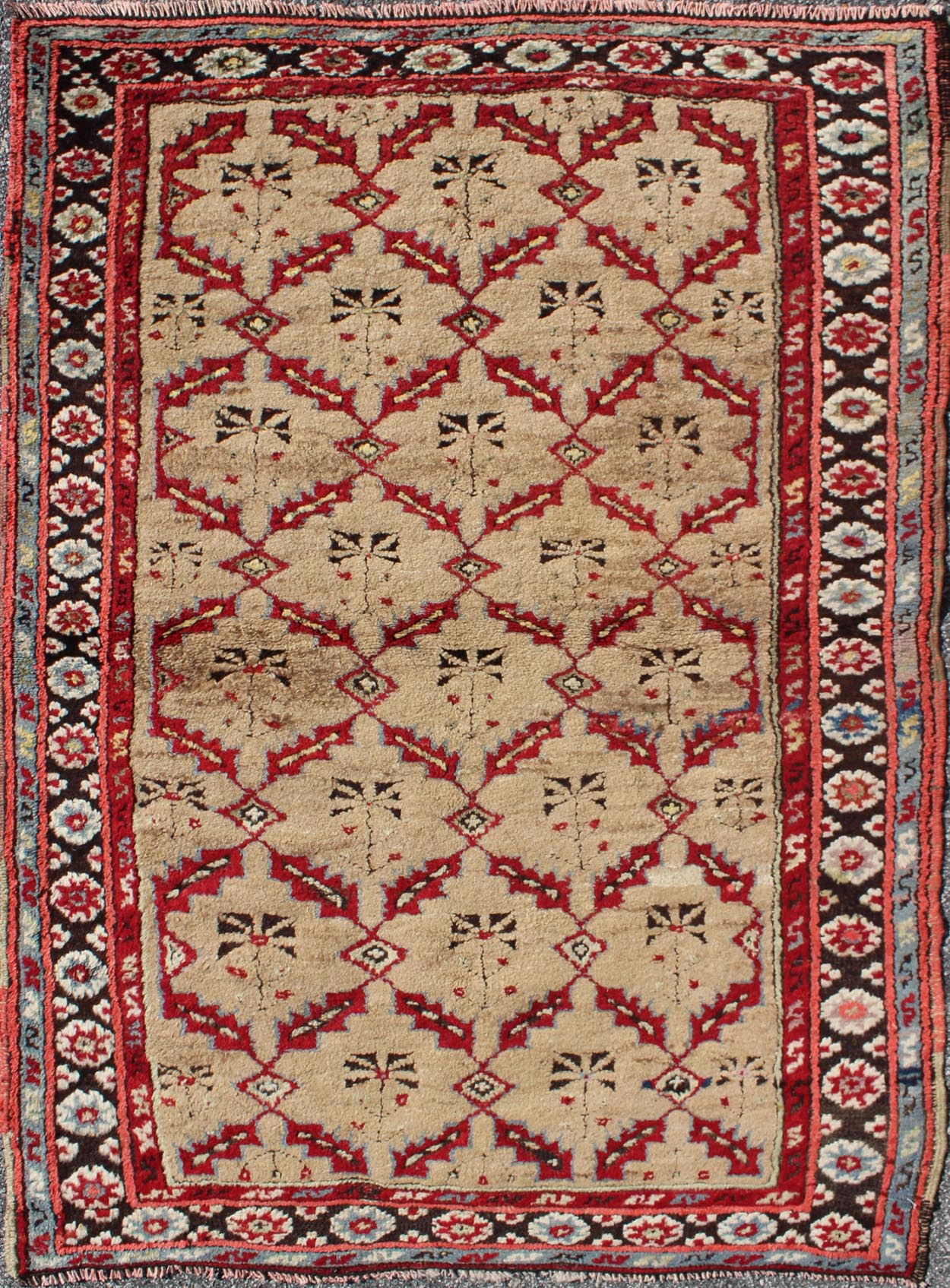 Antique 1930's Turkish Oushak Rug with All - Over Lattice & Geometric Design. 1930's antique Turkish Oushak rug with all - over lattice design and Geometric border. Antique 1930's Turkish Oushak Rug with All - Over design. Lattice & Geome... - Keivan Woven ArtsL11 - 0912 - 3202Rug