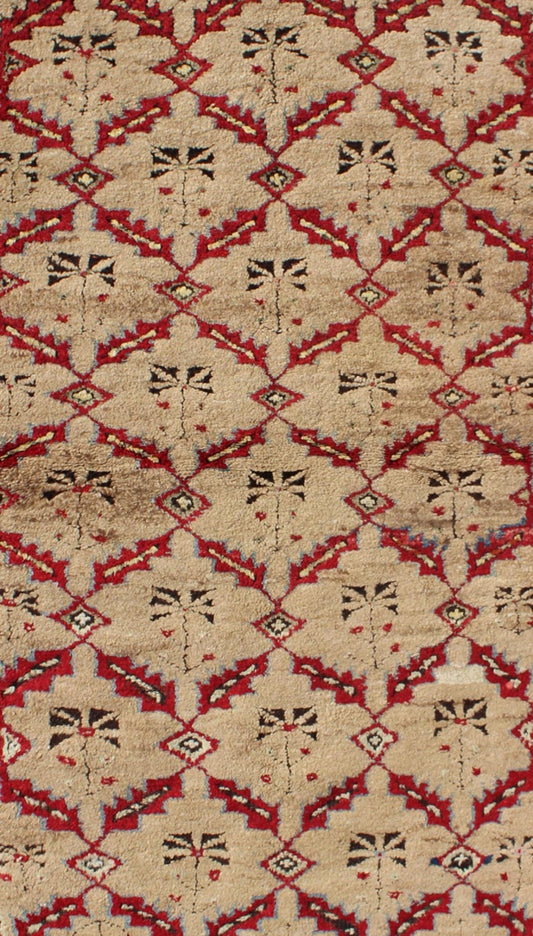 Antique 1930's Turkish Oushak Rug with All - Over Lattice & Geometric Design. 1930's antique Turkish Oushak rug with all - over lattice design and Geometric border. Antique 1930's Turkish Oushak Rug with All - Over design. Lattice & Geome... - Keivan Woven ArtsL11 - 0912 - 3202Rug