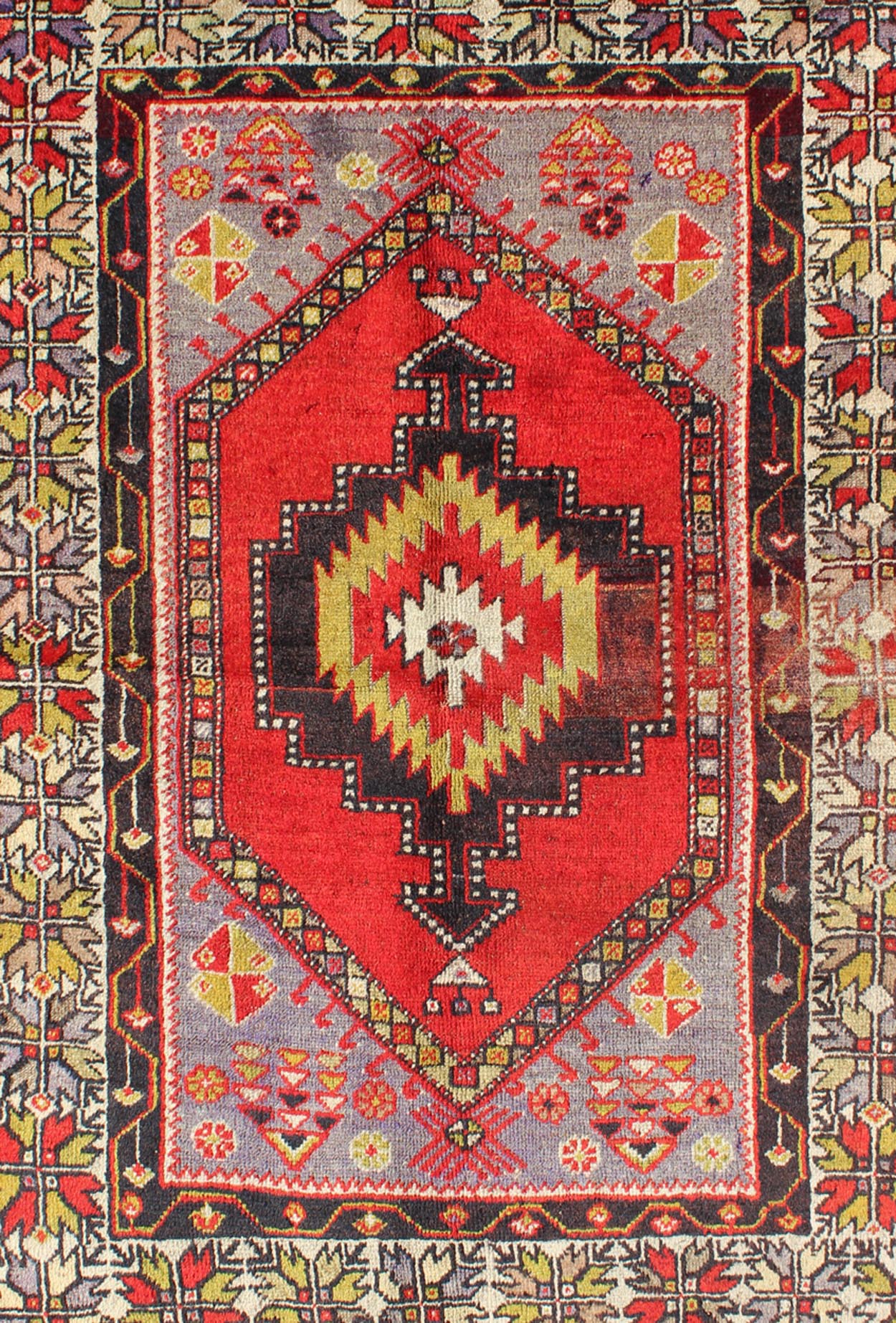Early 20th century antique Oushak rug from Turkey with multicolored geometrics, Keivan Woven Arts / rug l11 - 1001, country of origin / type: Turkey / Oushak, circa 1920 This antique Oushak rug features an intricate and complex design paired with... - Keivan Woven ArtsL11 - 1001 - 84Rug
