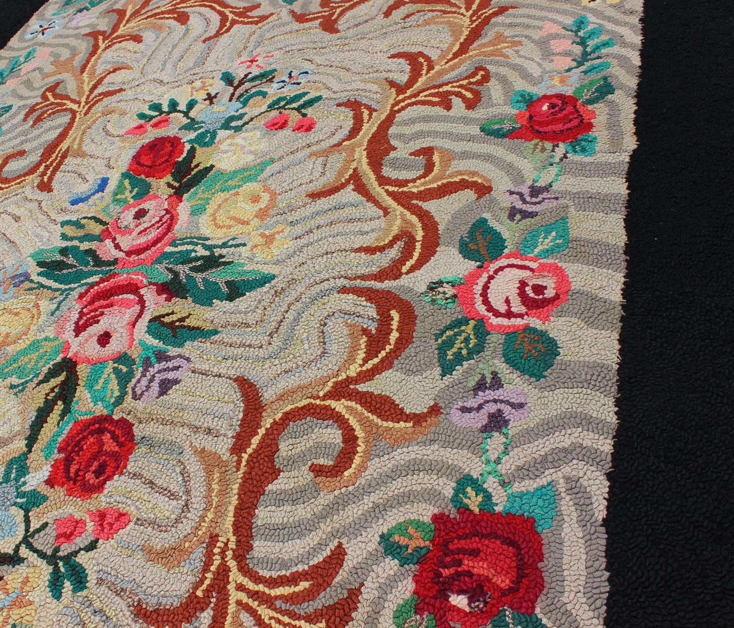 Charcoal, Red, and Green Antique American Hooked Rug with Large Flower Design Charcoal, red, and green antique American Hooked rug with large flower design, Keivan Woven Arts / rug L11 - 1105, country of origin / type: United States / Hooked, circ... - Keivan Woven ArtsL11 - 1105 - 2971Rug