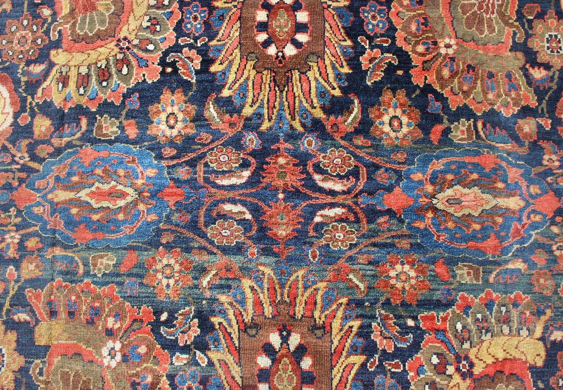 Exceptional Large Antique Sultanabad Rug in Midnight Blue and Coral Red. Keivan Woven Arts / rug M14 - 0305, country of origin / type: Iran / Sultanabad, circa 1900. Measure: 13.1 x 17.1. This exceptional antique Sultanabad showcases a marvelous l... - Keivan Woven ArtsM14 - 0305 - 6320Rug